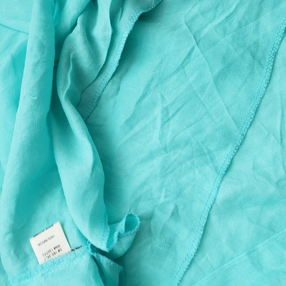 OLIVACEOUS teal low back rayon crop top M - Picture 6 of 6